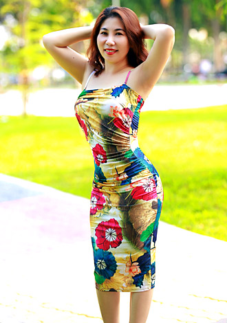 Gorgeous profiles pictures: Vietnam member Thu Hien(Lydia)
