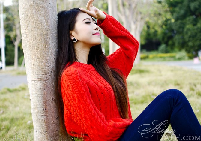 Caring Asian Member Suiwen From Guangzhou 25 Yo Hair Color Black 