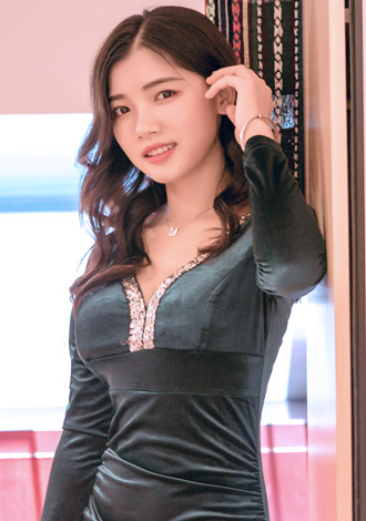 Date the member of your dreams: Hong(Haylee) from Changsha, dating Asian member